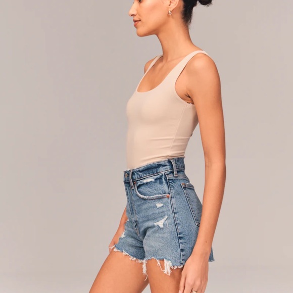 Abercrombie high waisted shorts - Picture 2 of 7